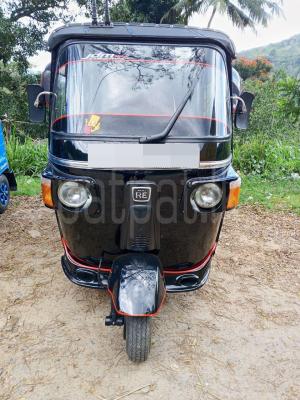 Bajaj Three Wheel 2011