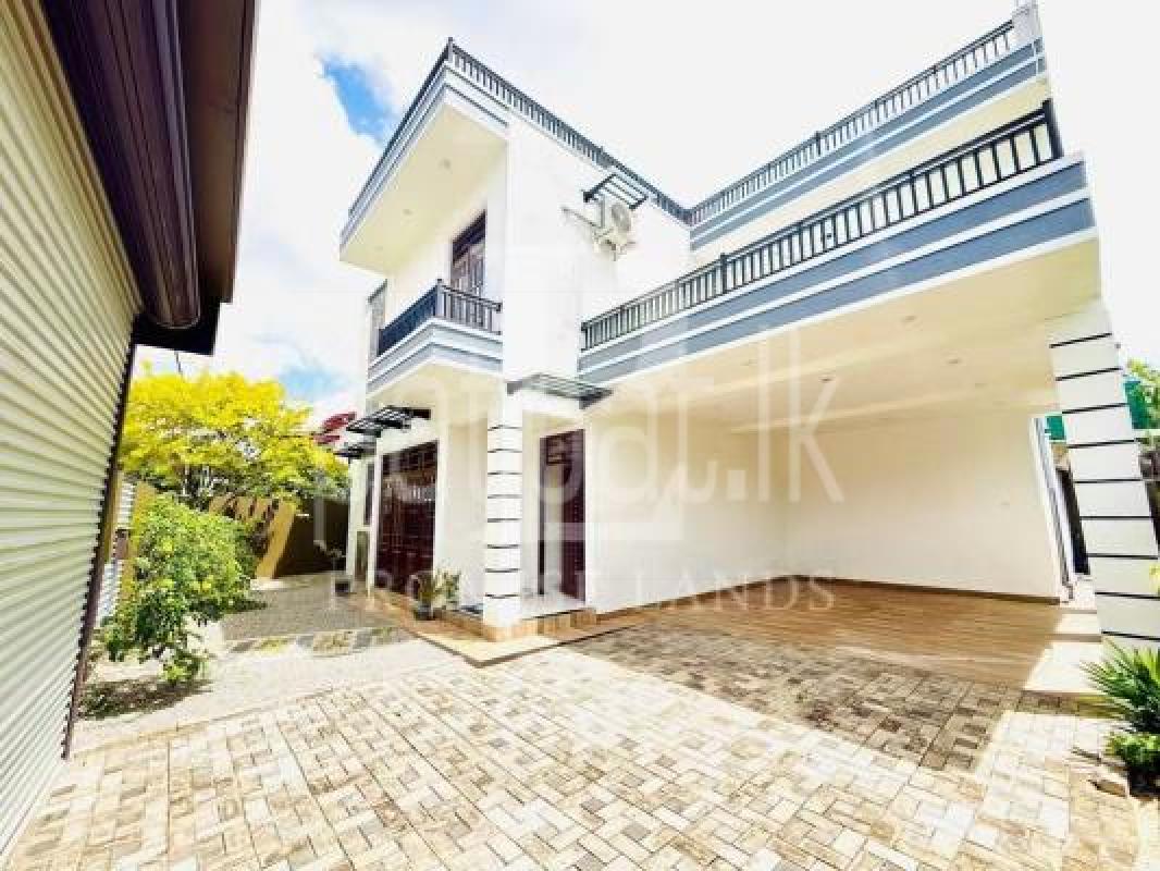 House for Sale in Ja-Ela