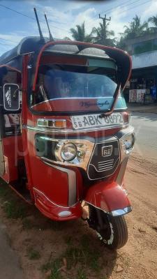 Bajaj Three Wheel 2016 - பயன்படுத்தப்பட்டது முச்சக்கர வண்டி sale in Sri Lanka - patpat.lk