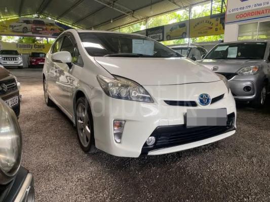 Toyota Prius 2012 - பயன்படுத்தப்பட்டது கார் sale in Sri Lanka - patpat.lk