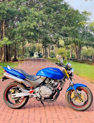 Honda Hornet 2007 - பயன்படுத்தப்பட்டது பைக் sale in Sri Lanka - patpat.lk