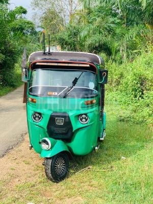 Bajaj 4 stroke 2015 - Used Three wheeler sale in Sri Lanka - patpat.lk