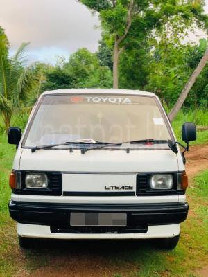 Toyota LITE ACE  1990 - Used Van sale in Sri Lanka - patpat.lk