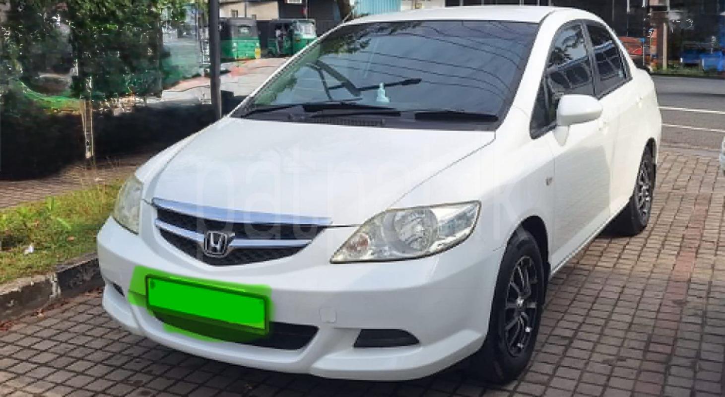 Honda Fit 2007 - භාවිතා කරන ලද කාර් sale in Sri Lanka - patpat.lk