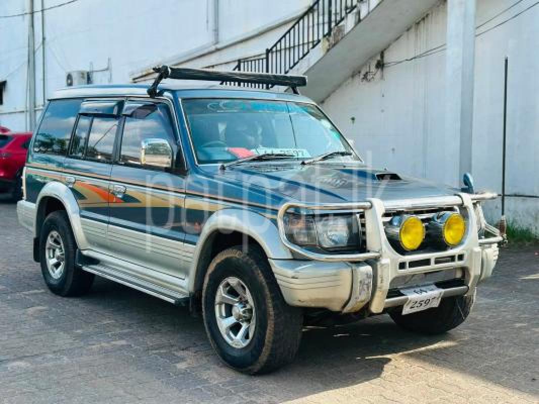 Mitsubishi Pajero 1991 -  SUV sale in Sri Lanka - patpat.lk