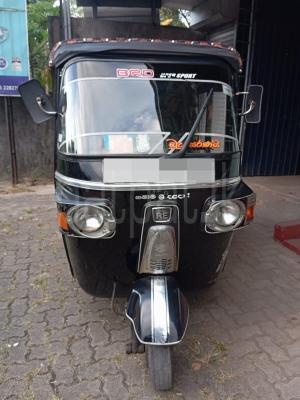 Bajaj Three Wheel 2011