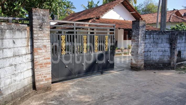 House for Sale in Wennappuwa
