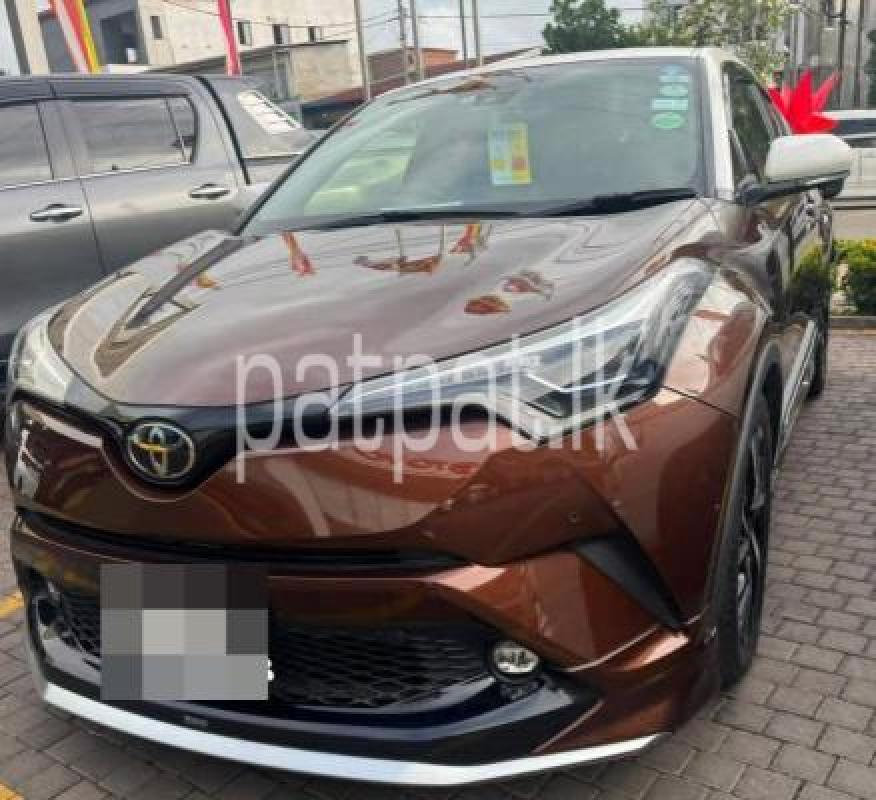 Toyota CHR 2018 -  SUV රථය sale in Sri Lanka - patpat.lk