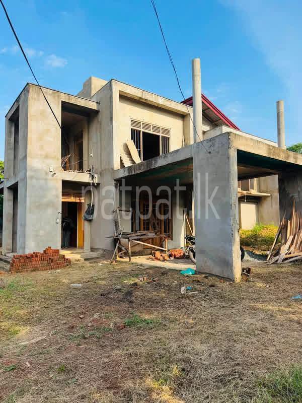 House for Sale in Embilipitiya