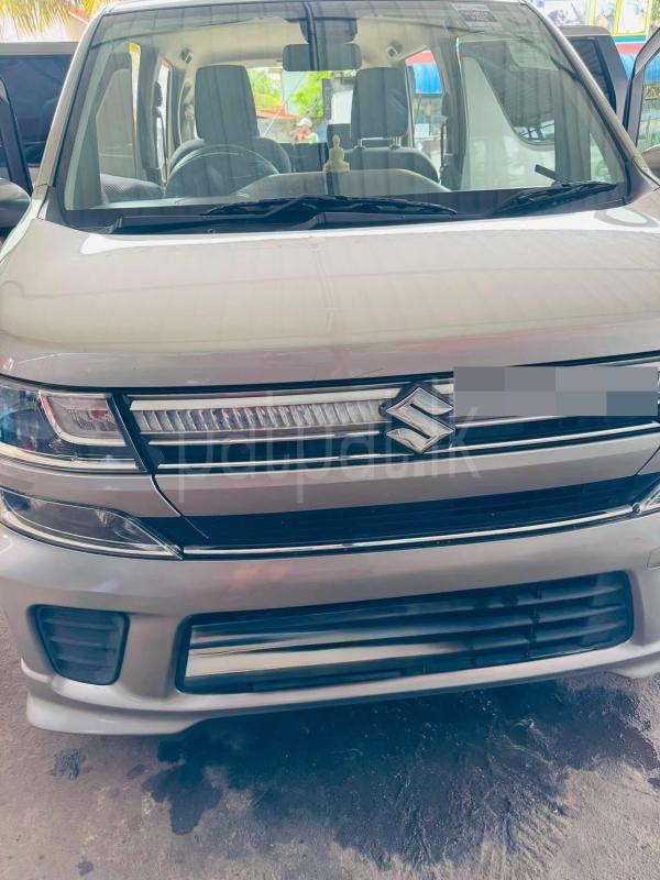 Suzuki Wagon R 2017 -  Car sale in Sri Lanka - patpat.lk