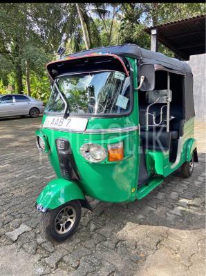 Bajaj Three Wheel 2012