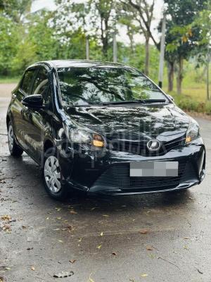 Toyota Vitz 2015