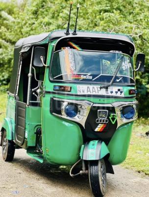 Bajaj 4 stroke 2014 -  ත්‍රිරෝද රථය sale in Sri Lanka - patpat.lk
