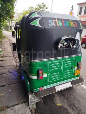 Bajaj Three Wheel 2012