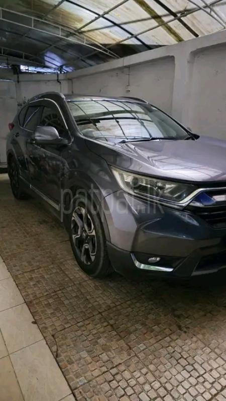 Honda CRV 2018 - Used SUV sale in Sri Lanka - patpat.lk