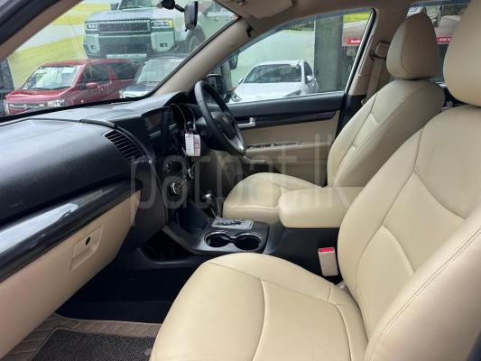 KIA Sorento 2012 -  SUV sale in Sri Lanka - patpat.lk