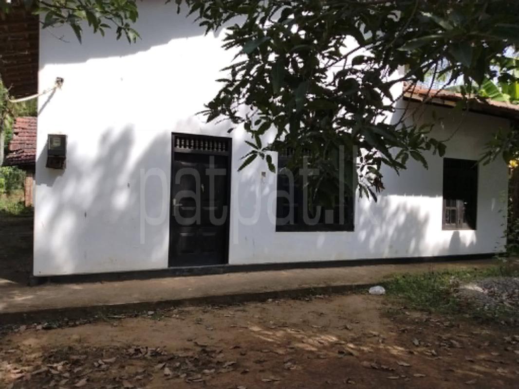 House for Sale in Angunakolapelessa