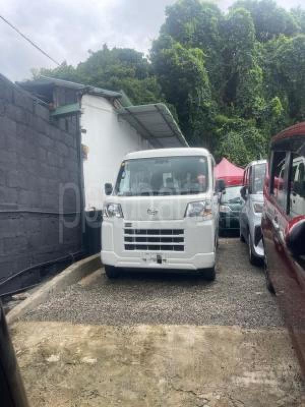 Daihatsu Hijet 2024 - භාවිතා කරන ලද වෑන් රථය sale in Sri Lanka - patpat.lk