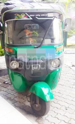 Bajaj Three Wheel 2015