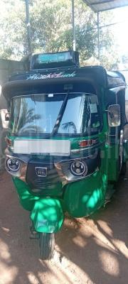 Bajaj Three Wheel 2015