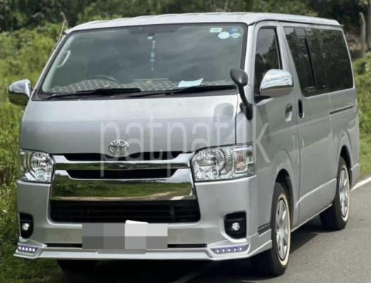 Toyota Hiace 2012 - மறுசீரமைக்கப்பட்டது SUV sale in Sri Lanka - patpat.lk