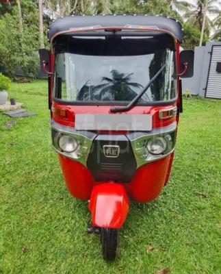 Bajaj 4 stroke 2019 - பயன்படுத்தப்பட்டது முச்சக்கர வண்டி sale in Sri Lanka - patpat.lk