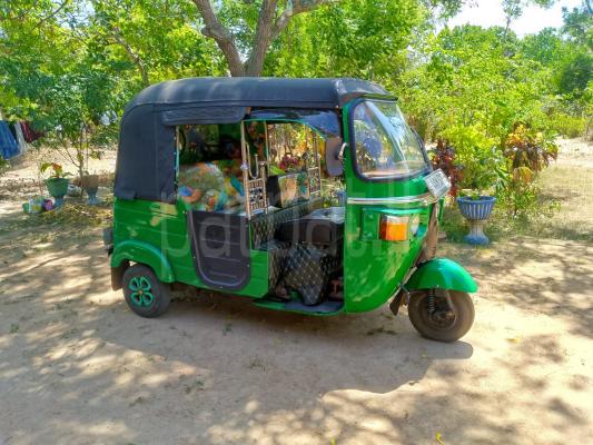 Bajaj Three Wheel 2013 - Used Three wheeler sale in Sri Lanka - patpat.lk