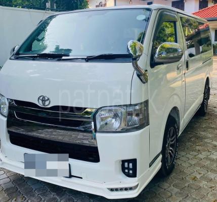 Toyota Hiace 2006 - භාවිතා කරන ලද වෑන් රථය sale in Sri Lanka - patpat.lk