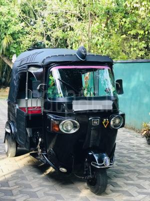 Bajaj 4 stroke 2011 - Reconditioned Three wheeler sale in Sri Lanka - patpat.lk