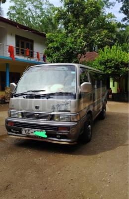 Nissan Caravan 2002