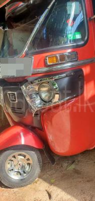 Bajaj 4 stroke 2016 - Used Three wheeler sale in Sri Lanka - patpat.lk