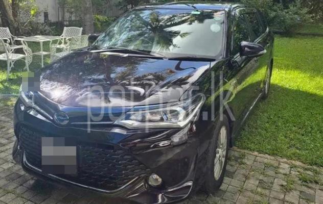 Toyota Axio 2016 - Used Car sale in Sri Lanka - patpat.lk