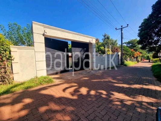 House for Sale in Nittambuwa