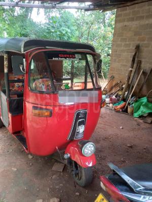 Bajaj 2 stroke 2004 - භාවිතා කරන ලද ත්‍රිරෝද රථය sale in Sri Lanka - patpat.lk