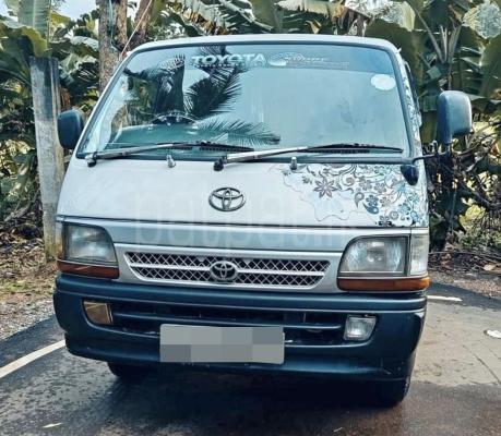 Toyota Hiace 1997 - භාවිතා කරන ලද වෑන් රථය sale in Sri Lanka - patpat.lk