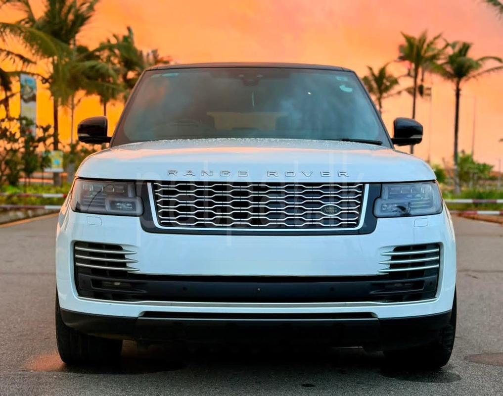 Land Rover AUTOBIOGRAPHY 2018 -  SUV sale in Sri Lanka - patpat.lk