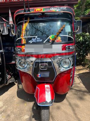 Bajaj Three Wheel 2015 - Used Three wheeler sale in Sri Lanka - patpat.lk