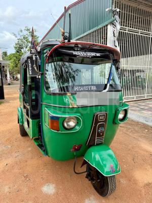 Bajaj Three Wheel 2013