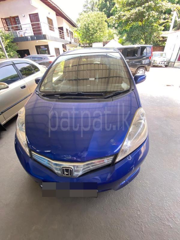 Honda FIT SHUTTLE 2013 -  Car sale in Sri Lanka - patpat.lk
