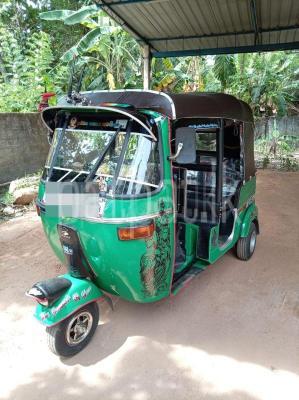 Bajaj Three Wheel 2006