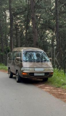 Toyota TownAce 1995 - Used Van sale in Sri Lanka - patpat.lk