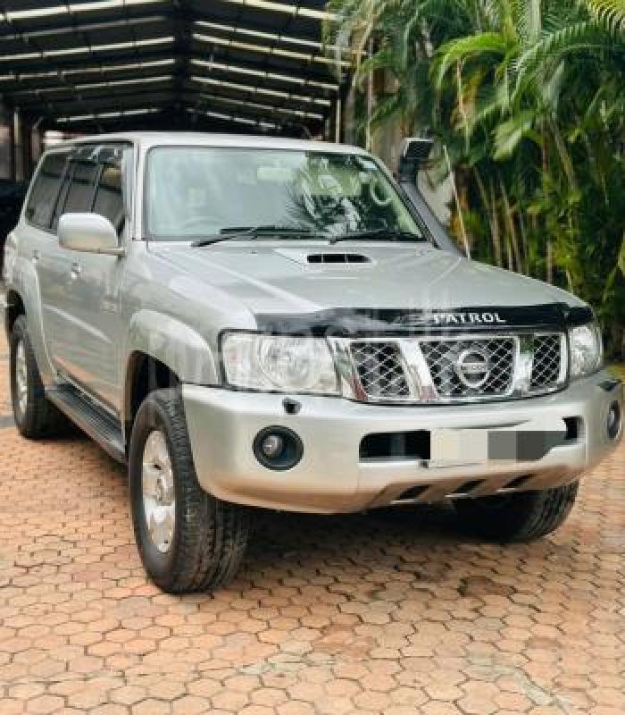 Nissan Patrol 2006 - Used SUV sale in Sri Lanka - patpat.lk