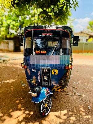 Bajaj Three Wheel 1999 - භාවිතා කරන ලද ත්‍රිරෝද රථය sale in Sri Lanka - patpat.lk