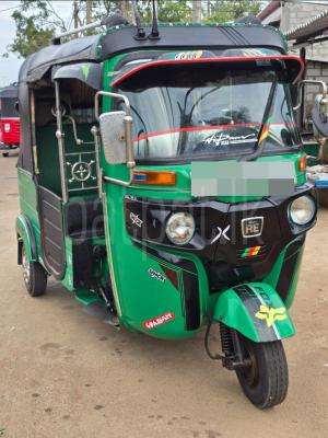 Bajaj Three Wheel 2015 - பயன்படுத்தப்பட்டது முச்சக்கர வண்டி sale in Sri Lanka - patpat.lk