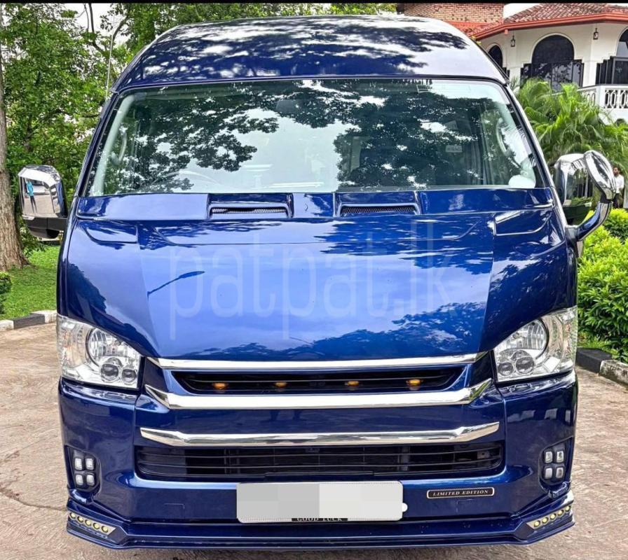 Toyota Grand Hiace 2015 -  Van sale in Sri Lanka - patpat.lk