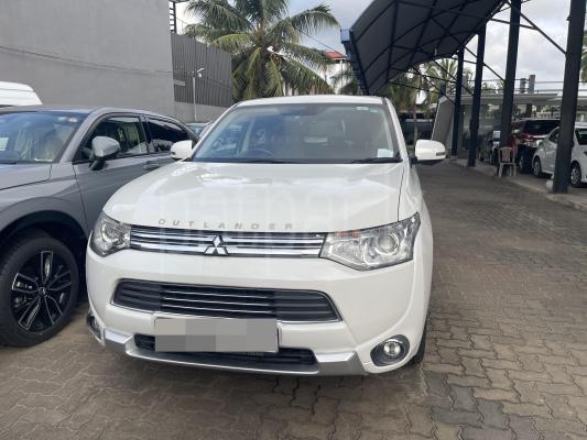 Mitsubishi Outlander 2015 - மறுசீரமைக்கப்பட்டது SUV sale in Sri Lanka - patpat.lk
