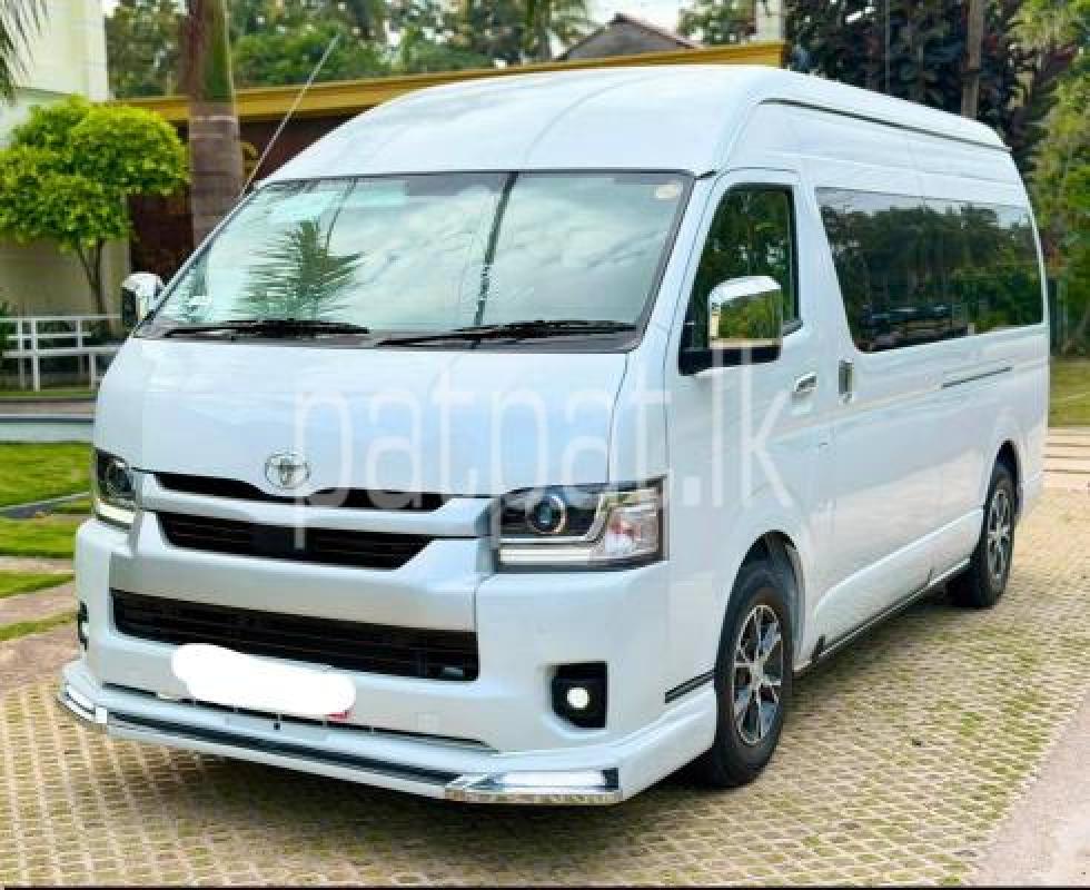 Toyota Hiace 2026 -  වෑන් රථය sale in Sri Lanka - patpat.lk