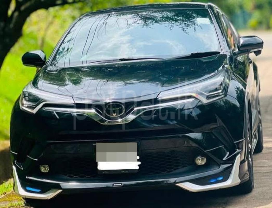 Toyota CHR 2019 -  SUV රථය sale in Sri Lanka - patpat.lk