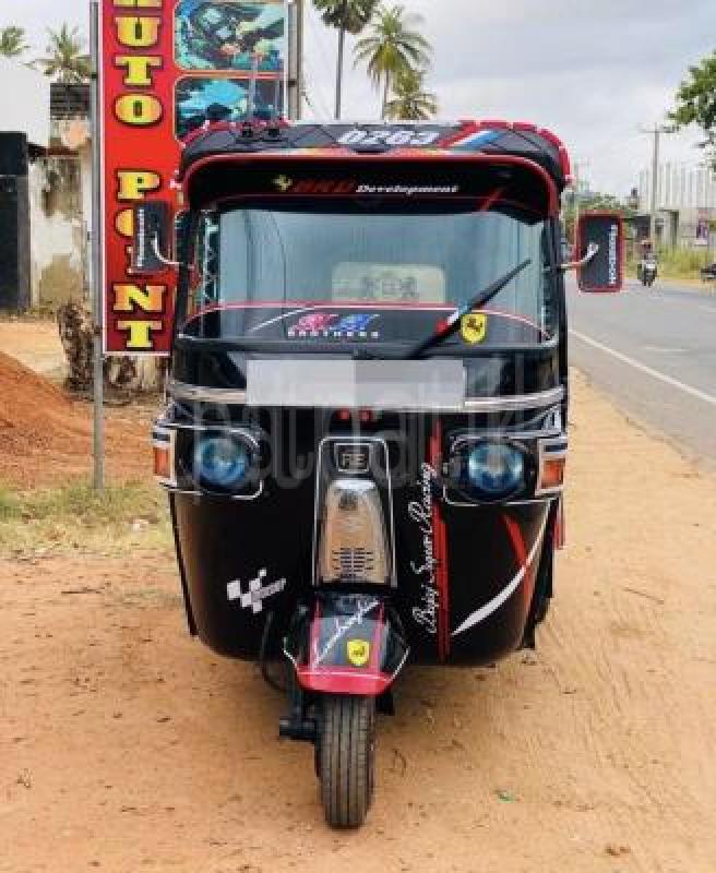 Bajaj 4 stroke 2011 - பயன்படுத்தப்பட்டது முச்சக்கர வண்டி sale in Sri Lanka - patpat.lk
