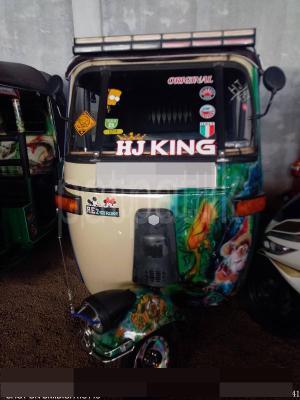 Bajaj Three Wheel 2004 - பயன்படுத்தப்பட்டது முச்சக்கர வண்டி sale in Sri Lanka - patpat.lk